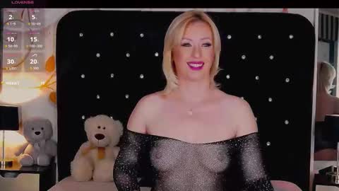 Olivia online show from 7, 11, 2025