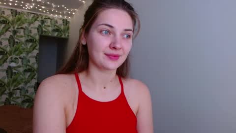Snapshot of oliviashiny chatting on 17, 12, 2024 Olivia online show from 17, 12, 2024