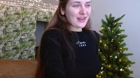 Snapshot of oliviashiny chatting on 22, 12, 2024 Olivia online show from 22, 12, 2024