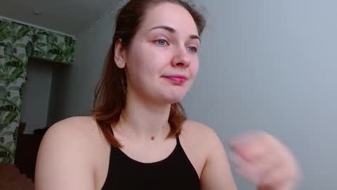 Snapshot of oliviashiny chatting on 15, 2, 2025 Olivia online show from 15, 2, 2025