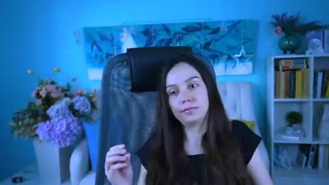 oliviaweles online show from 9, 8, 2026