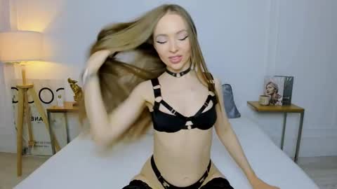 Olivia online show from 30, 12, 2024