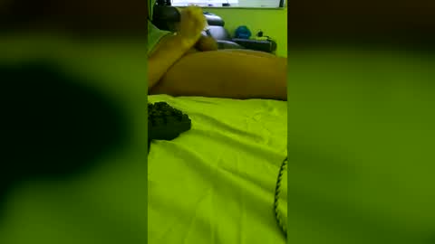 Snapshot of olivier_21 chatting on 25, 6, 2026 olivier_21 online show from 25, 6, 2026