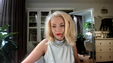 Snapshot of ollalla7 chatting on 10, 5, 2026 ollalla7 online show from 10, 5, 2026