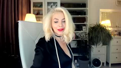 ollalla7 online show from 1, 8, 2026