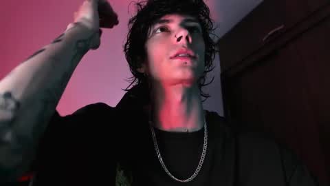 Snapshot of olliver___y chatting on 1, 3, 2025 online show from 1, 3, 2025