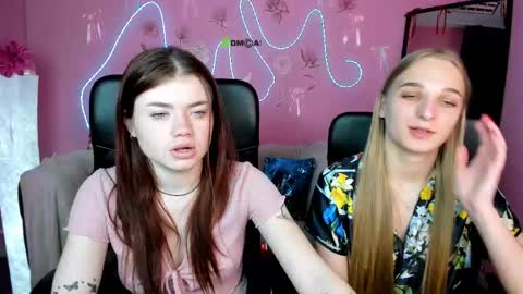 Snapshot of ollivia_dream chatting on 25, 4, 2026 Ollivia online show from 25, 4, 2026