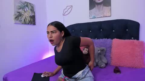 Snapshot of olyssia chatting on 16, 9, 2025 Olyssia online show from 16, 9, 2025