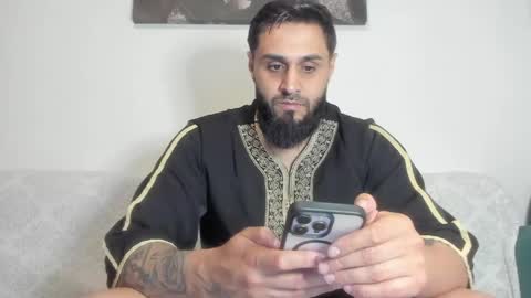 Snapshot of omar_xoxo chatting on 27, 5, 2026 Omar online show from 27, 5, 2026
