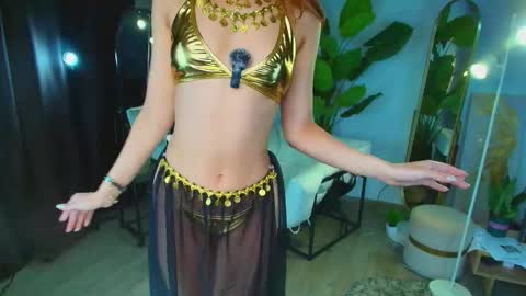Snapshot of omeliadior chatting on 20, 5, 2026 Miss Omelia online show from 20, 5, 2026