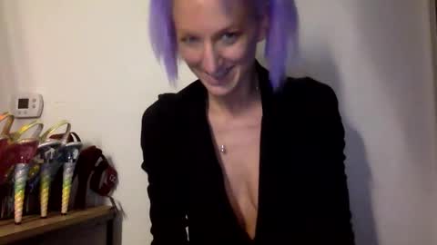 Snapshot of omilk chatting on 7, 12, 2024 omilk online show from 7, 12, 2024