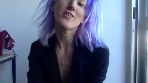 Snapshot of omilk chatting on 7, 12, 2024 omilk online show from 7, 12, 2024