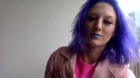 Snapshot of omilk chatting on 12, 12, 2024 omilk online show from 12, 12, 2024