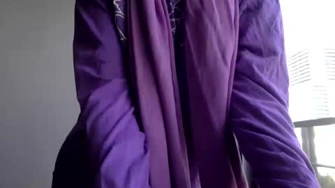 Snapshot of omilk chatting on 13, 12, 2024 omilk online show from 13, 12, 2024