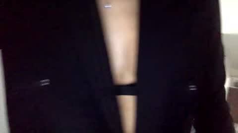 Snapshot of omilk chatting on 15, 12, 2024 omilk online show from 15, 12, 2024