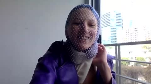 Snapshot of omilk chatting on 25, 12, 2024 omilk online show from 25, 12, 2024