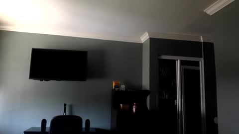 Snapshot of omilk chatting on 2, 11, 2025 omilk online show from 2, 11, 2025