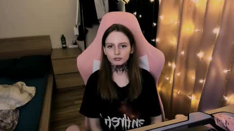 on_yxxx online show from 8, 9, 2025