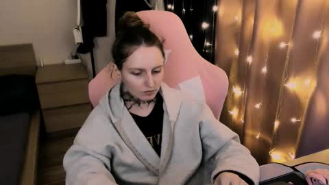 on_yxxx online show from 19, 9, 2025