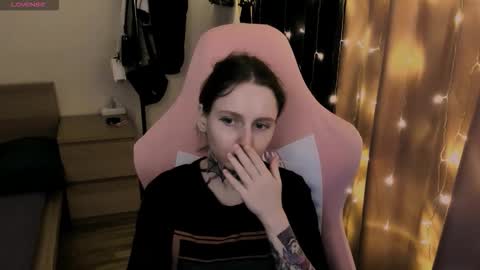 on_yxxx online show from 18, 10, 2025