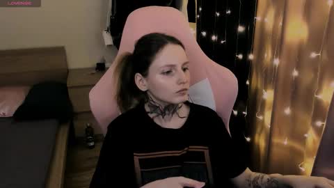 on_yxxx online show from 24, 10, 2025