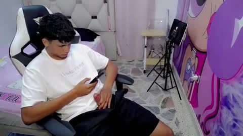 Snapshot of one_millionn_ chatting on 6, 10, 2025 M I L L I O N online show from 6, 10, 2025