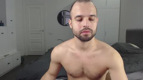 Snapshot of onebestlover chatting on 5, 2, 2025 onebestlover online show from 5, 2, 2025