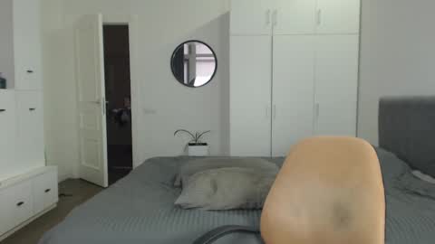 Snapshot of onebestlover chatting on 7, 2, 2025 onebestlover online show from 7, 2, 2025