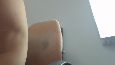 Snapshot of onebestlover chatting on 10, 2, 2025 onebestlover online show from 10, 2, 2025