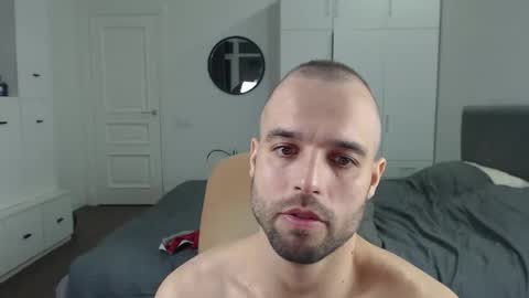 Snapshot of onebestlover chatting on 10, 2, 2025 onebestlover online show from 10, 2, 2025