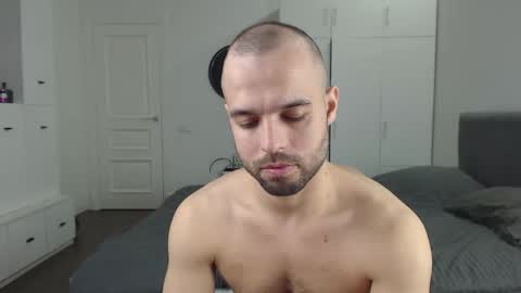 Snapshot of onebestlover chatting on 12, 2, 2025 onebestlover online show from 12, 2, 2025