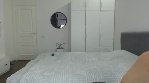 Snapshot of onebestlover chatting on 7, 3, 2025 onebestlover online show from 7, 3, 2025