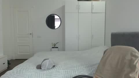 Snapshot of onebestlover chatting on 11, 3, 2025 onebestlover online show from 11, 3, 2025