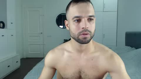 Snapshot of onebestlover chatting on 26, 9, 2025 onebestlover online show from 26, 9, 2025