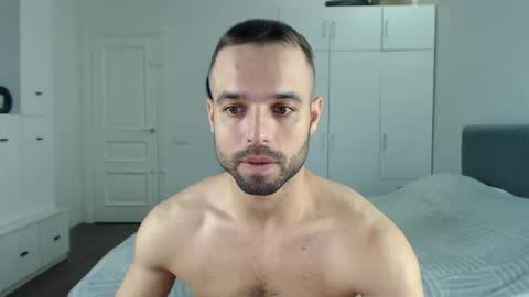 Snapshot of onebestlover chatting on 29, 9, 2025 onebestlover online show from 29, 9, 2025