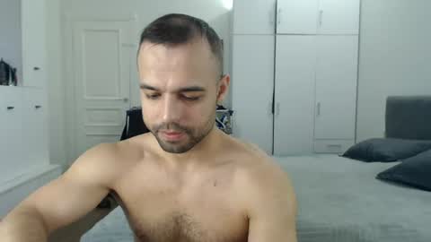 Snapshot of onebestlover chatting on 25, 6, 2026 onebestlover online show from 25, 6, 2026