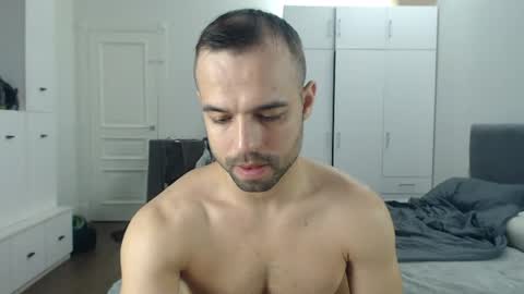 Snapshot of onebestlover chatting on 29, 6, 2026 onebestlover online show from 29, 6, 2026