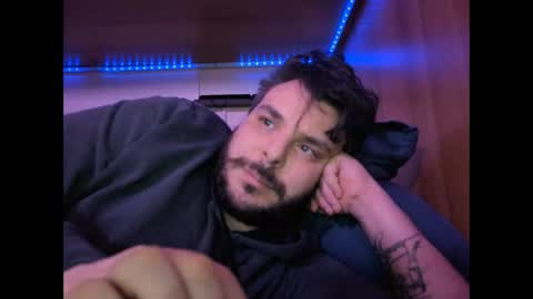 Snapshot of onecrew1 chatting on 10, 2, 2025 onecrew1 online show from 10, 2, 2025