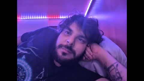 Snapshot of onecrew1 chatting on 16, 9, 2025 onecrew1 online show from 16, 9, 2025