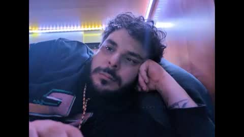 Snapshot of onecrew1 chatting on 13, 10, 2025 onecrew1 online show from 13, 10, 2025