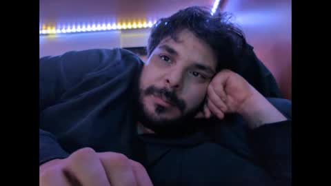 Snapshot of onecrew1 chatting on 24, 10, 2025 onecrew1 online show from 24, 10, 2025