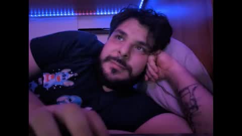 Snapshot of onecrew1 chatting on 4, 11, 2025 onecrew1 online show from 4, 11, 2025