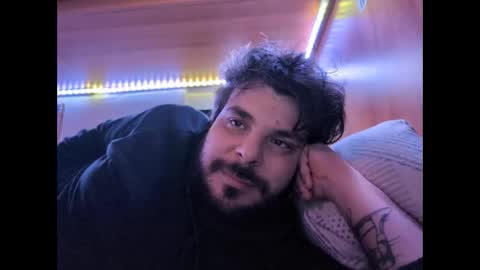 Snapshot of onecrew1 chatting on 2, 2, 2026 onecrew1 online show from 2, 2, 2026