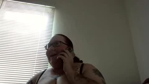 Snapshot of onedaffodil84 chatting on 18, 7, 2026 Pixie online show from 18, 7, 2026