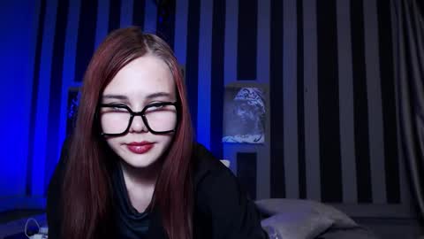 onessandra online show from 21, 10, 2025