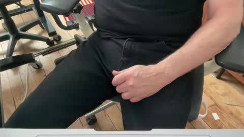 onlocationnyc online show from 24, 4, 2026