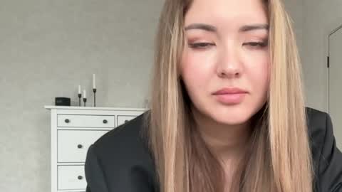 only_this online show from 22, 4, 2026