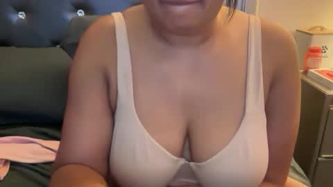 onlyinurdreams00 online show from 11, 1, 2026