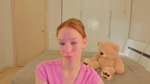 Lily online show from 6, 11, 2025