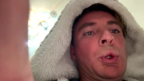 onlyloveyoutwice2016 online show from 26, 10, 2025